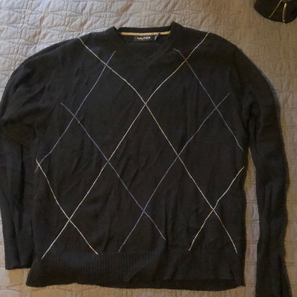 Large nautica v neck sweater